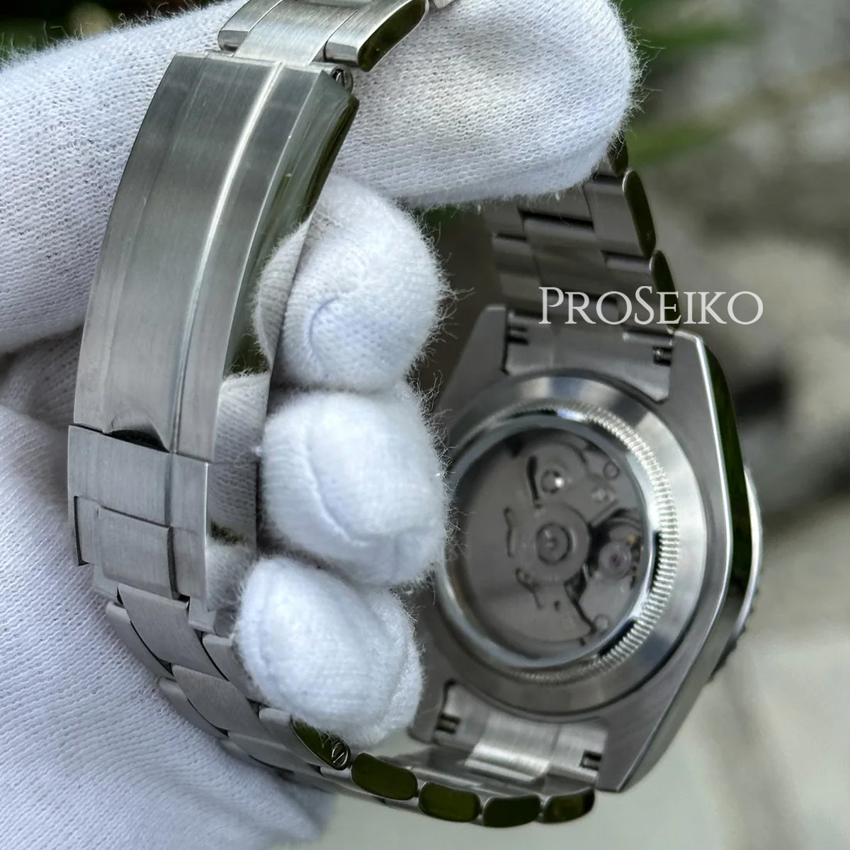 Masteiko | GMT | Coke